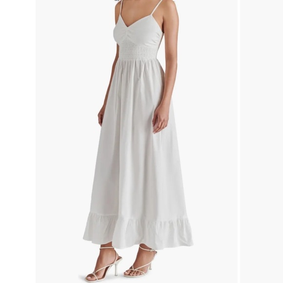 NWOT SOLD OUT Steve Madden Smocked Sleeveless Maxi Dress in White Size S - Picture 2 of 15